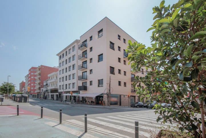 Foto principal de Pisos y garajes en Ps. dels Almogavers - Sabadell - Barcelona