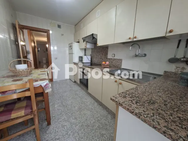 Foto 2 de Piso en venta en Barri de Montserrat en Llevant por 180.000 €