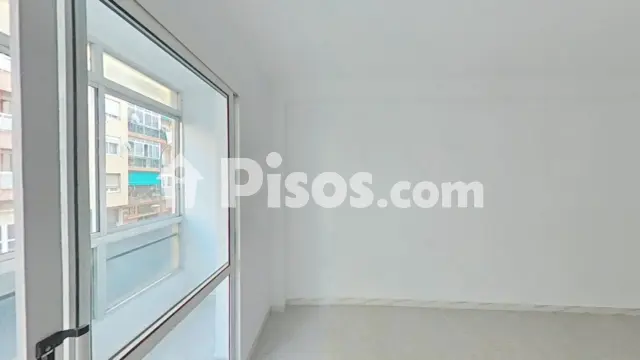 Foto 5 de Piso en venta en Centre en Centre por 131.000 €