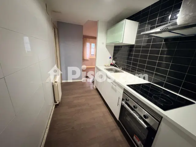 Foto 2 de Piso en venta en Centre en Centre por 98.500 €