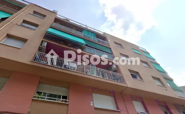 Foto 2 de Piso en venta en Carrer de Galileu, cerca de Carrer de Vázquez de Mella en Ca n'Aurell por 195.000 €