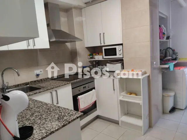 Foto 2 de Piso en venta en Avenida del Carrilet en Centre por 200.000 €