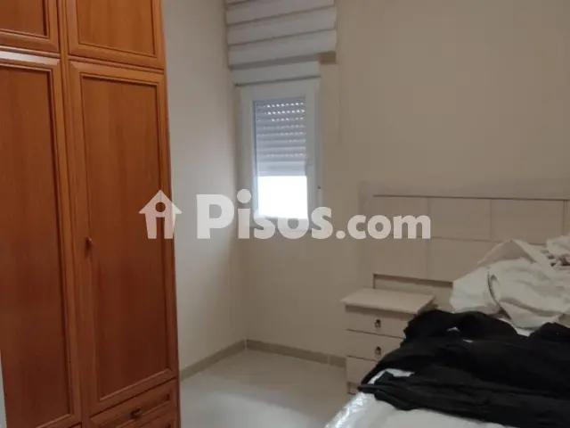 Foto 4 de Piso en venta en Avenida del Carrilet en Centre por 200.000 €