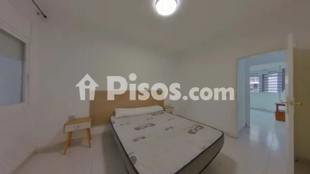 Foto 4 de Piso en venta en Calle de Rafael Casanova en Llefià-Artigues por 248.600 €