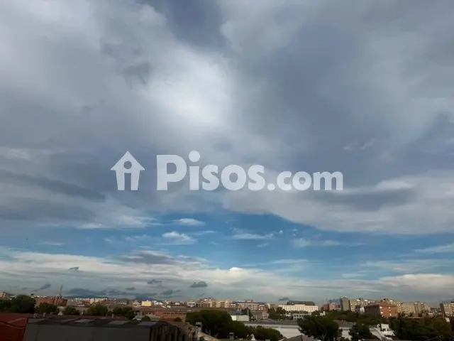 Foto 2 de Piso en venta en Plaça d'Enric Morera en Campoamor por 272.000 €