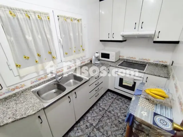 Foto 5 de Piso en venta en Carrer de Lleida en Pla de Sant Magí por 140.000 €