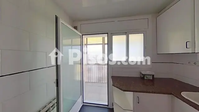 Foto 2 de Piso en venta en Carrer de Lluís el Pietós en Cerdanyola Sud por 159.090 €