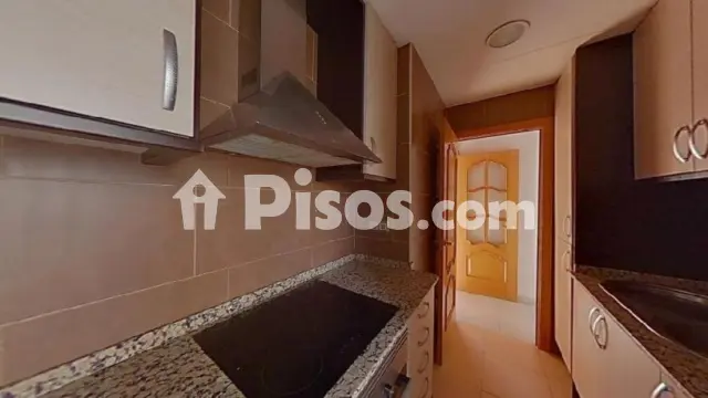 Foto 2 de Piso en venta en Carrer de Rafael Casanova en L'Hostal-Lledoner por 140.100 €