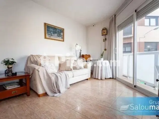 Foto principal de Piso en venta en Carrer de Sardà, cerca de Carrer de Roig en Centre por 225.000 €