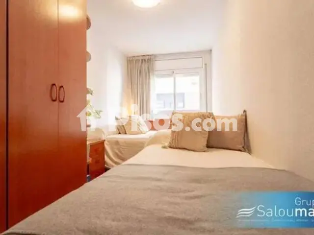 Foto 3 de Piso en venta en Carrer de Sardà, cerca de Carrer de Roig en Centre por 225.000 €
