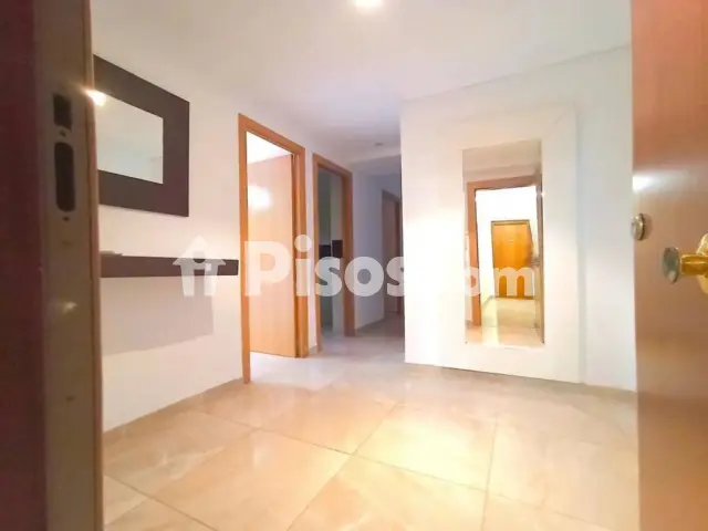 Foto 4 de Piso en venta en Centre en Centre por 220.000 €