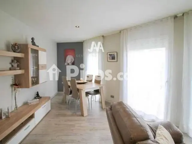 Foto principal de Piso en venta en Centre en Centre por 200.000 €