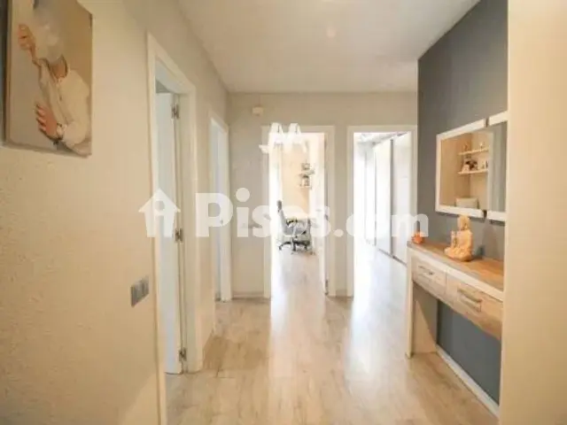 Foto 2 de Piso en venta en Centre en Centre por 200.000 €