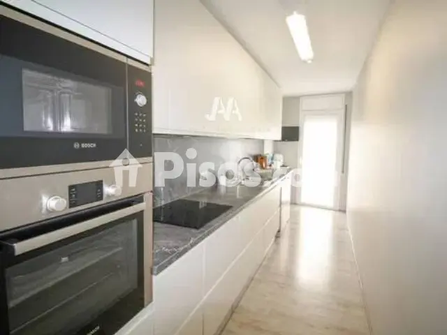 Foto 4 de Piso en venta en Centre en Centre por 200.000 €