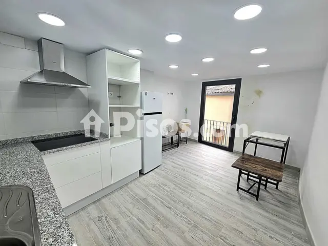 Foto 2 de Piso en venta en Carrer de Santa Maria en Centre por 110.000 €