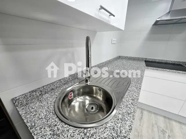 Foto 3 de Piso en venta en Carrer de Santa Maria en Centre por 110.000 €