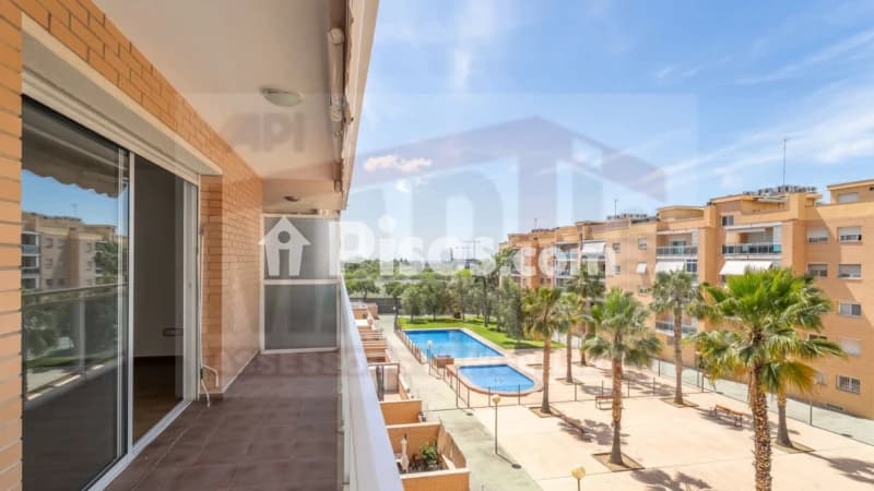 Foto 2 de Piso en venta en Mas Iglesias en Migjorn por 250.000 €
