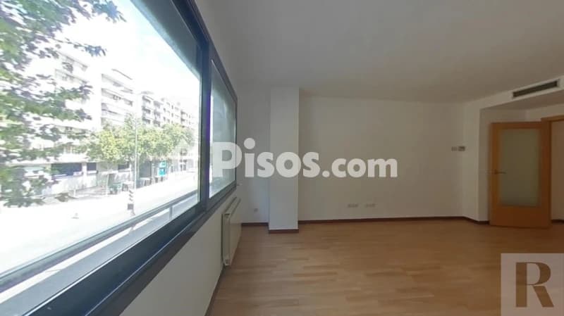 Foto 2 de Piso en venta en Gràcia en Eixample-Sant Oleguer por 270.000 €