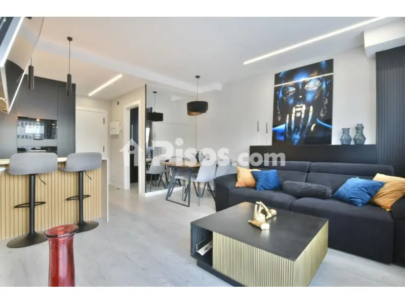 Foto principal de Dúplex en venta en Carrer de Sevilla, cerca de Carrer del Renaixement en Ègara por 189.900 €