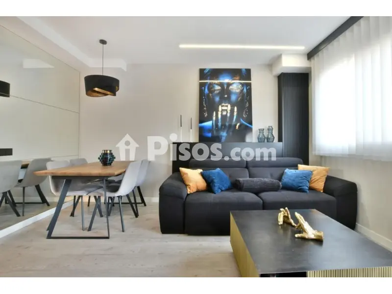 Foto 4 de Dúplex en venta en Carrer de Sevilla, cerca de Carrer del Renaixement en Ègara por 189.900 €