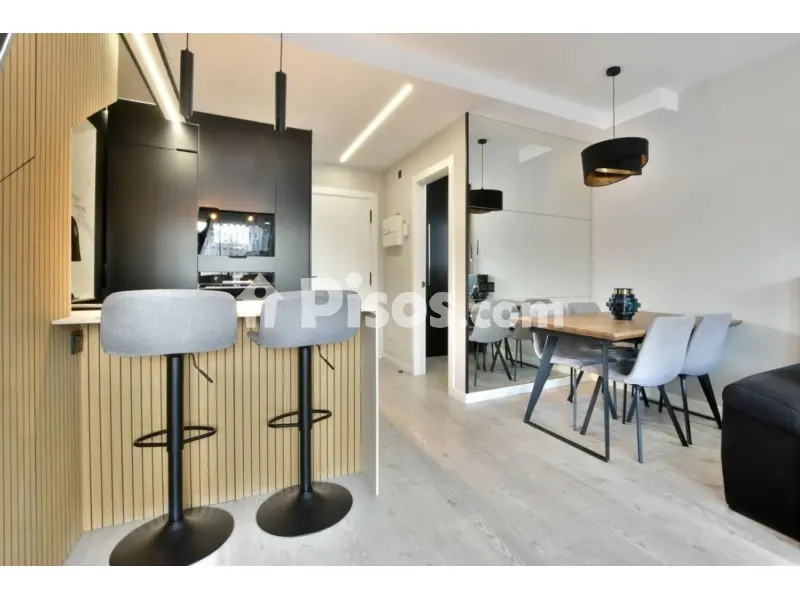 Foto 5 de Dúplex en venta en Carrer de Sevilla, cerca de Carrer del Renaixement en Ègara por 189.900 €